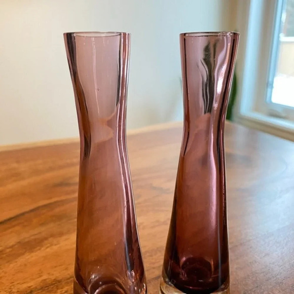 Gorgeous Krosno Poland Ameythest Art Glass Purple Vase with Clear Blown Bubble - Picture 2 of 16